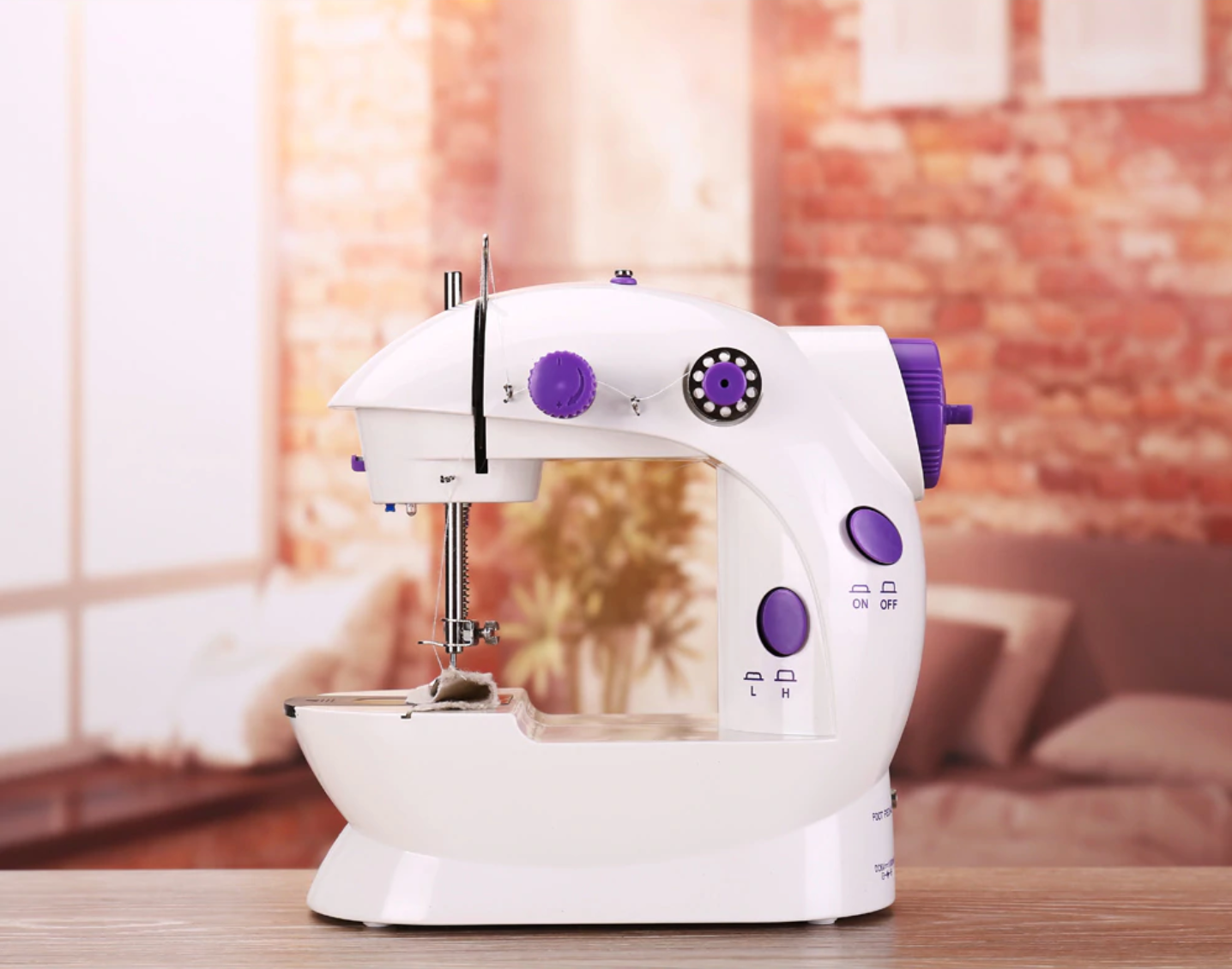 Minimáquina de Coser PORTATIL - Ilumina tu Casa
