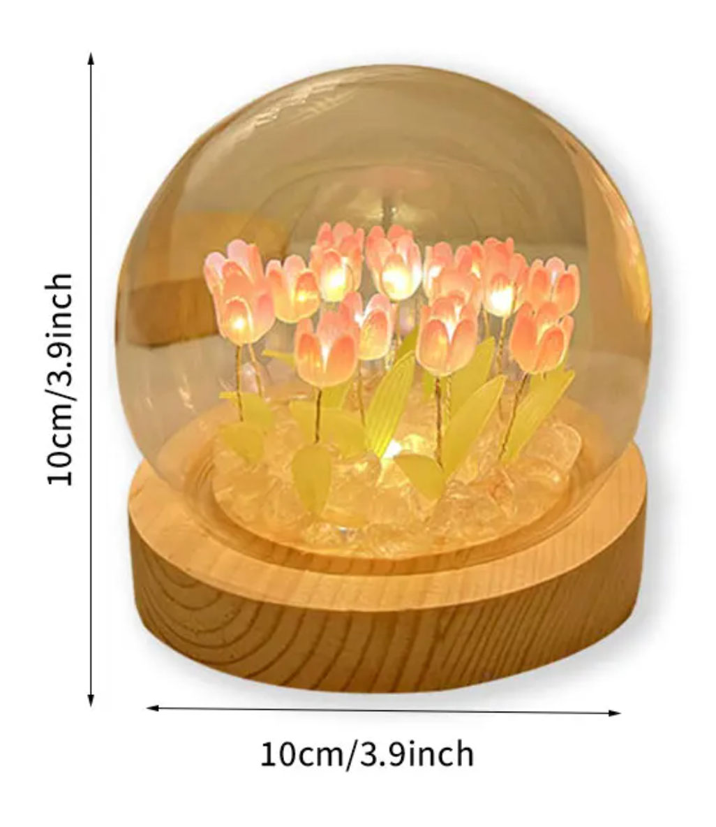 Lámpara LED de flor de tulipán con cubierta.