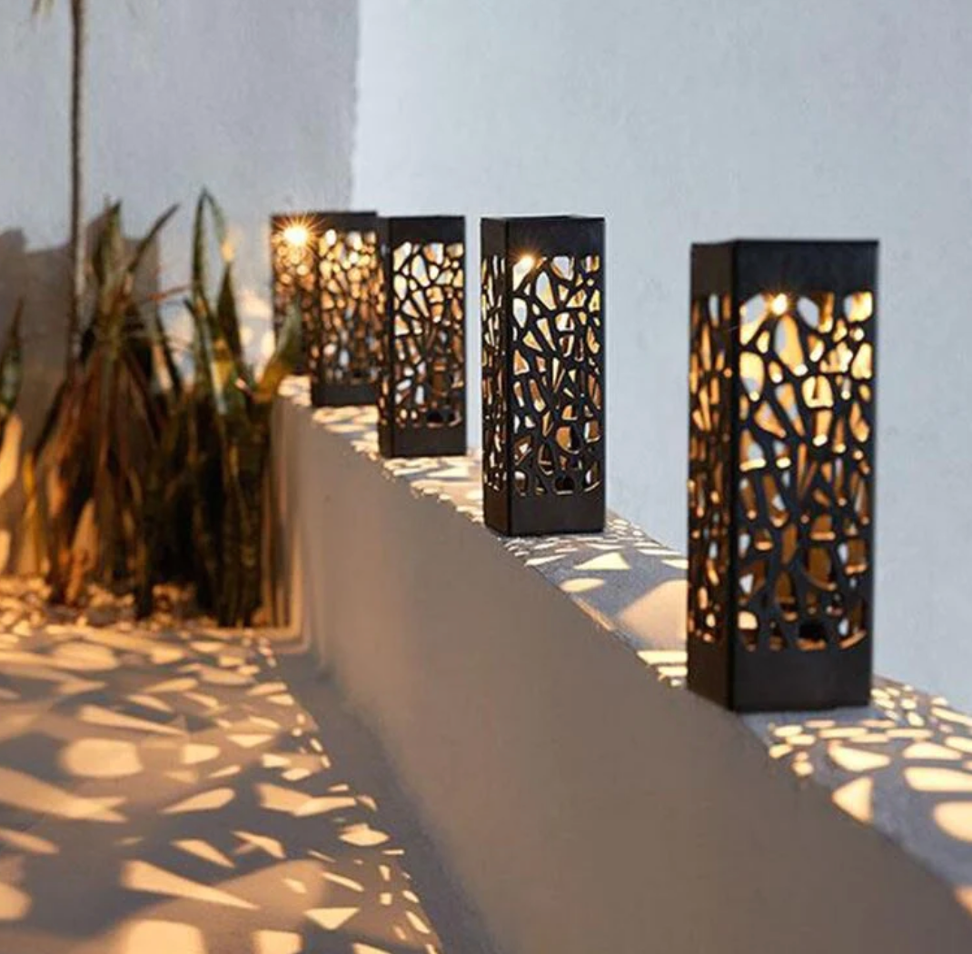6 ESTACAS SOLARES EN DISEÑO PROYECTOR - Ilumina tu Casa