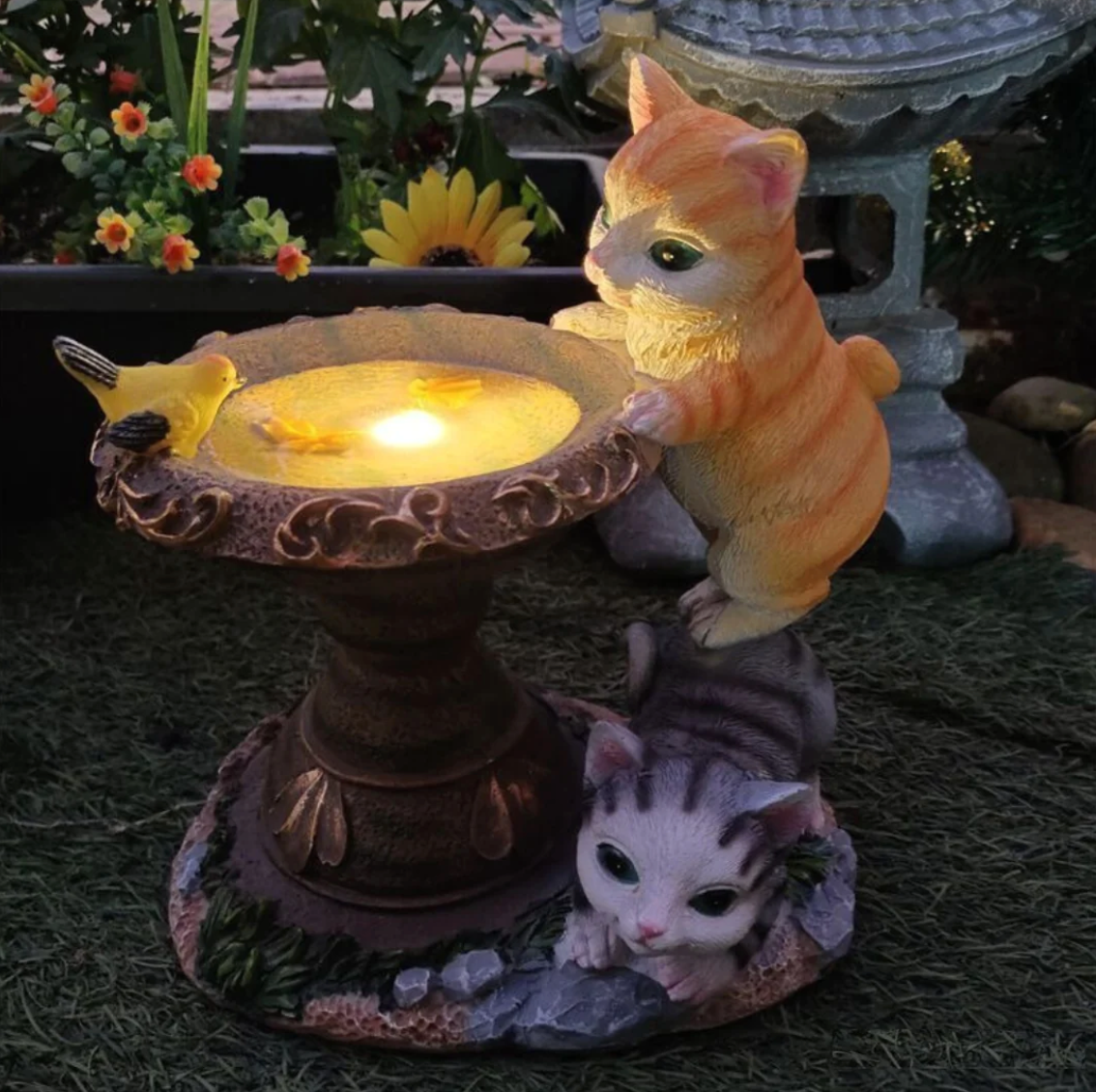 ESTATUA FUENTE DE GATOS LED SOLAR