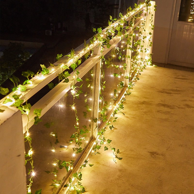 CORTINA ENREDADERA DE HOJAS EN LUZ LED SOLAR - Ilumina tu Casa